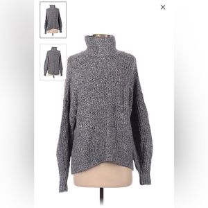 American eagle oversize XS turtleneck sweater
